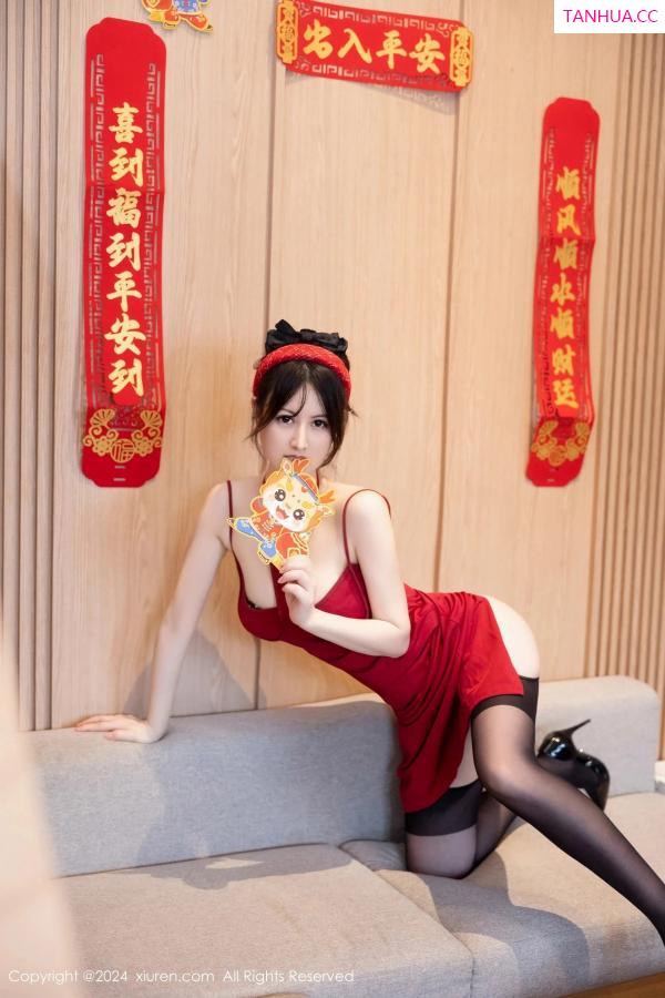 陈诗诗 诗诗 [XiuRen]高清写真图 2024.02.06 No.8078 诗诗kiki 黑丝性感第24张图片